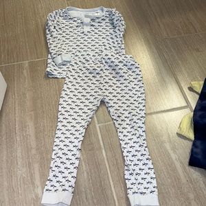 Lila and Hayes pjs size 4t